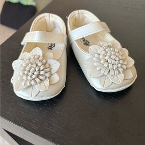 Baby girl shoes NEW